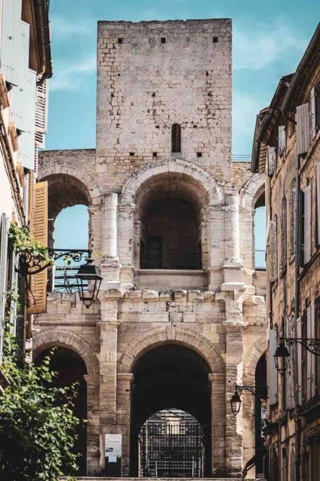 Appartement A Pied Du Centre Avec Place De Parking Αρλ Εξωτερικό φωτογραφία