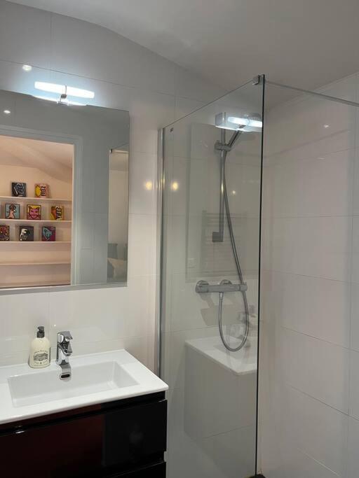 Appartement A Pied Du Centre Avec Place De Parking Αρλ Εξωτερικό φωτογραφία